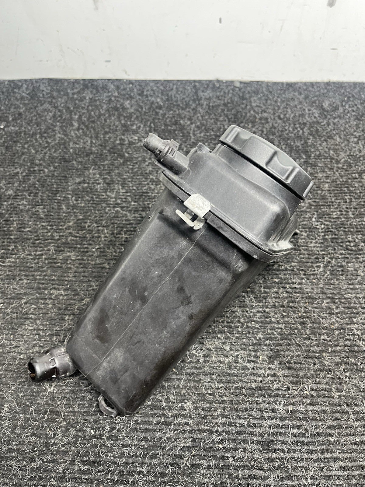 ☑️ 06-13 BMW E82 E88 E90 E92 E93 Radiator Expansion Tank Coolant Reservoir OEM