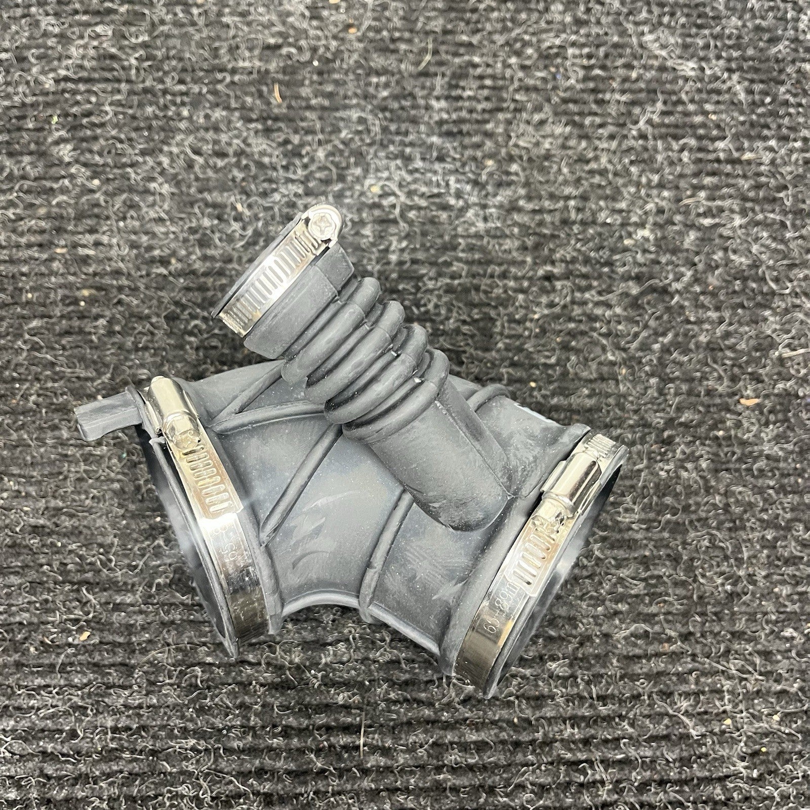 ☑️ Dorman 696-057 Engine Air Intake Hose BMW 325Ci 325i 330Ci 330i 330xi