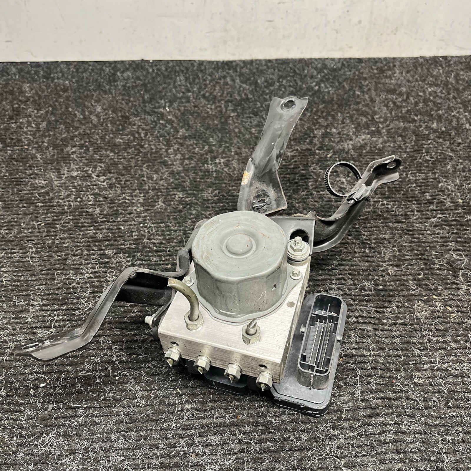 ☑️ 13-16 Scion FRS Subaru ABS Anti-Lock Brake Pump Module Unit 27536CA020
