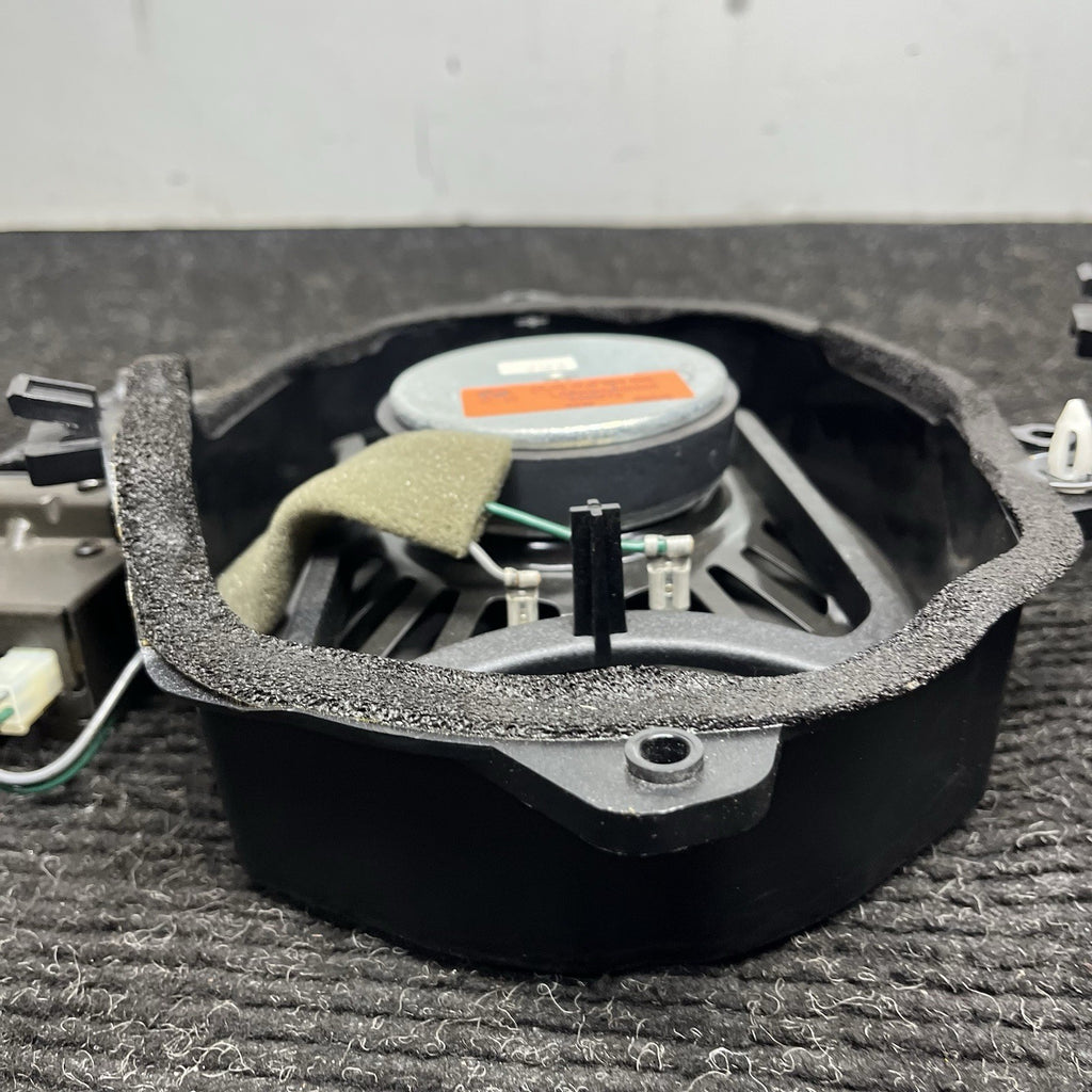 ☑️ 01-06 OEM BMW E46 330 M3 Left Right Deck Subwoofer Speaker Harman Kardon SET
