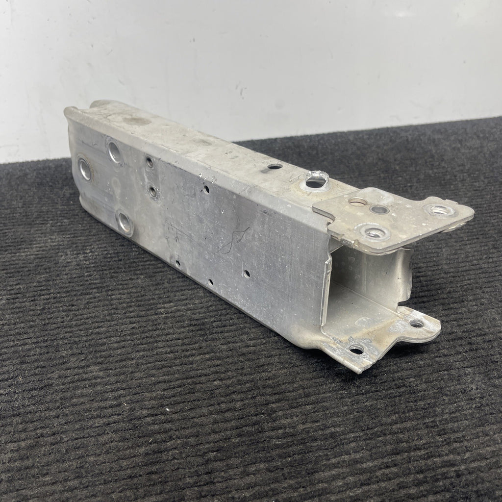 ☑️ 12-20 Bmw F30 F32 Front Right Passenger Bumper Reinforcement Support Bracket