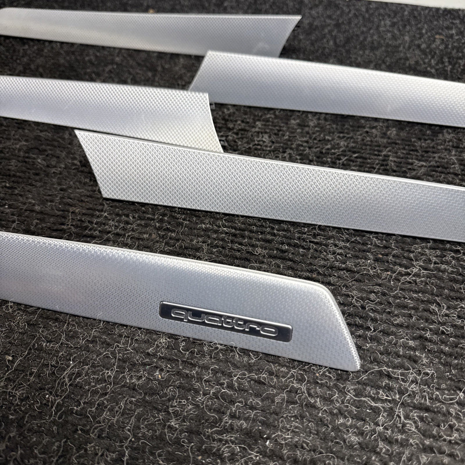 ☑️ 2013 AUDI A4 B8 8K DASH DOOR CONSOLE FISH SCALE ALUMINUM TRIM SET OEM