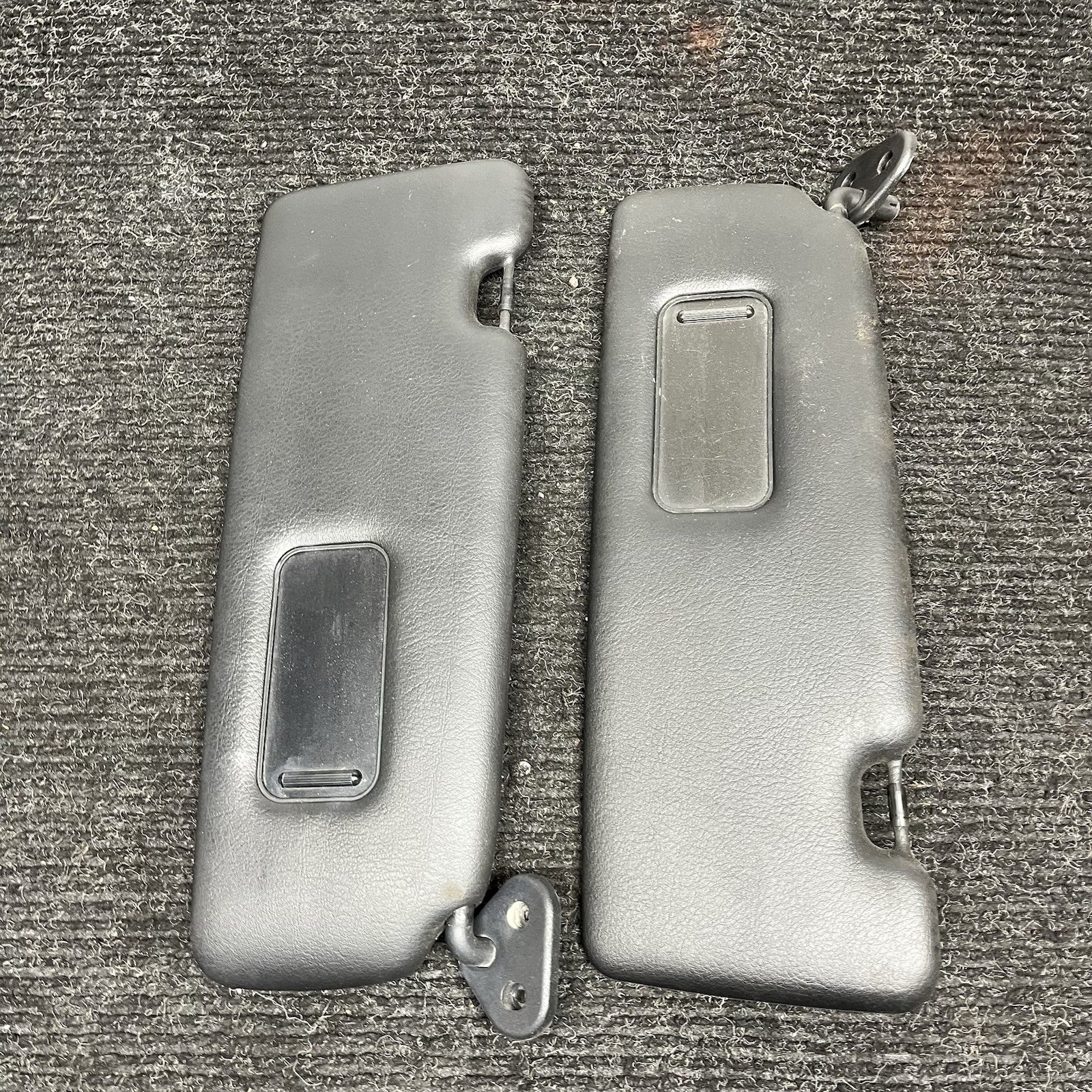 ☑️ 2003 BMW E46 330ci CONVERTIBLE LEFT & RIGHT SUN VISORS SET PAIR BLACK OEM