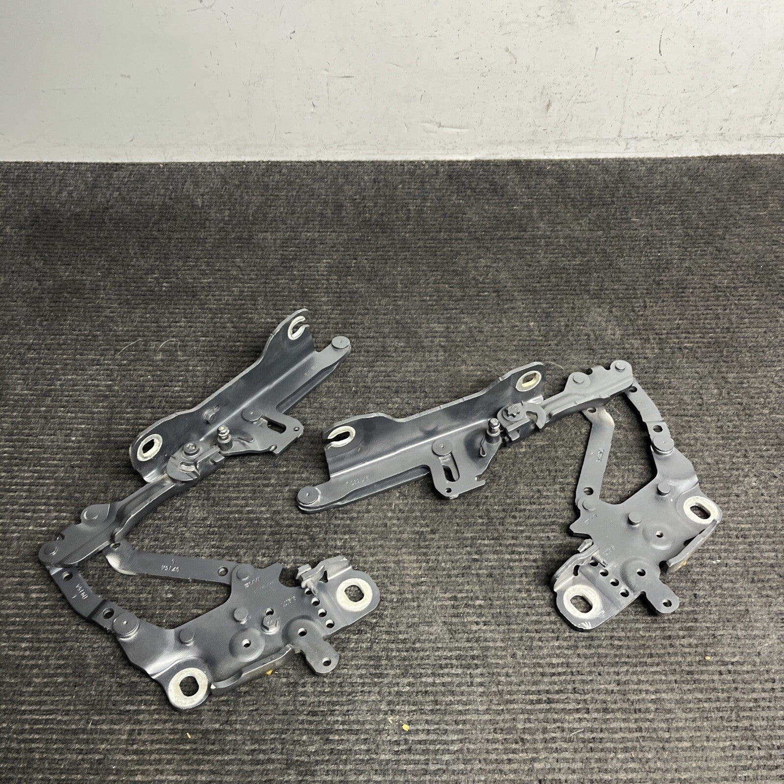 ☑️ BMW F22 F30 F32 F80 F82 OEM FRONT LEFT RIGHT HOOD BONNET LID HINGES