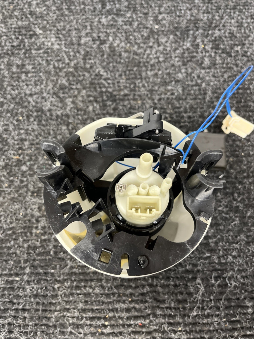 ☑️ 06-13 BMW E82 E88 E90 E91 E92 E93 128I 135I 328I 335I Fuel Pump Sending OEM