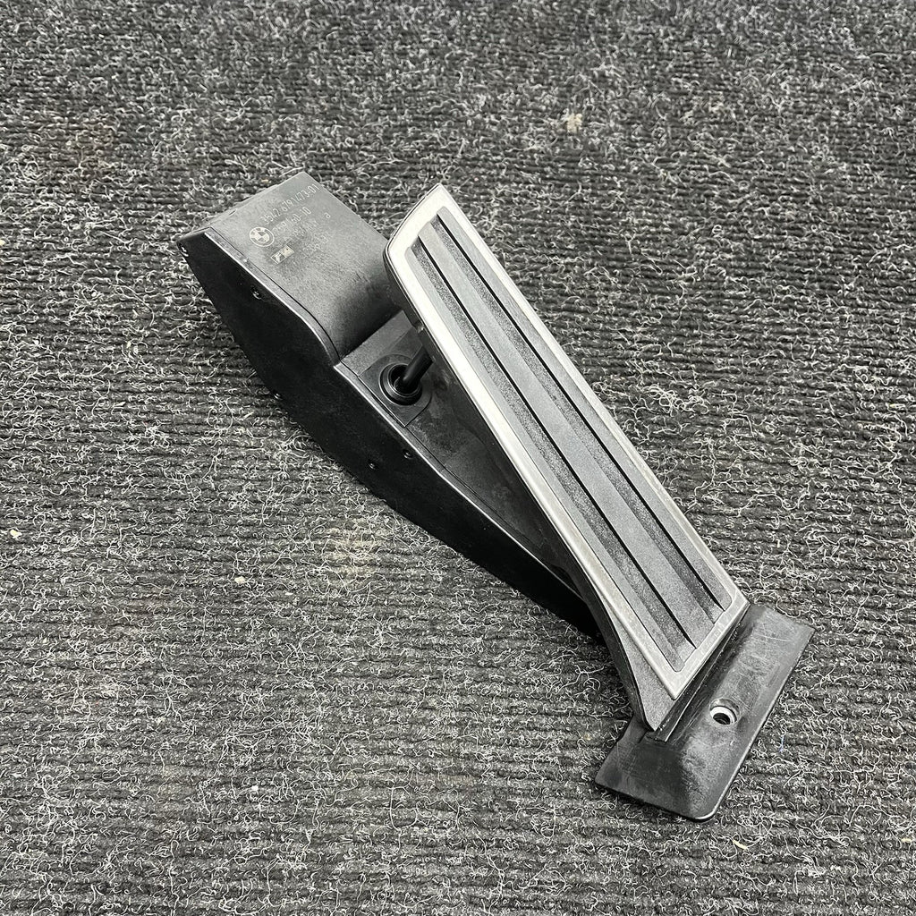 ☑️ OEM BMW E82 E88 E90 E92 E93 335is Accelerator Pedal Module Gas Pedal DCT