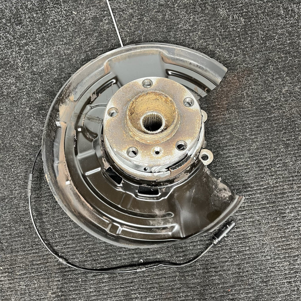 ☑️ 14-21 BMW 228i 230i M235i M240i F22 REAR RIGHT PASSENGER SPINDLE KNUCKLE HUB