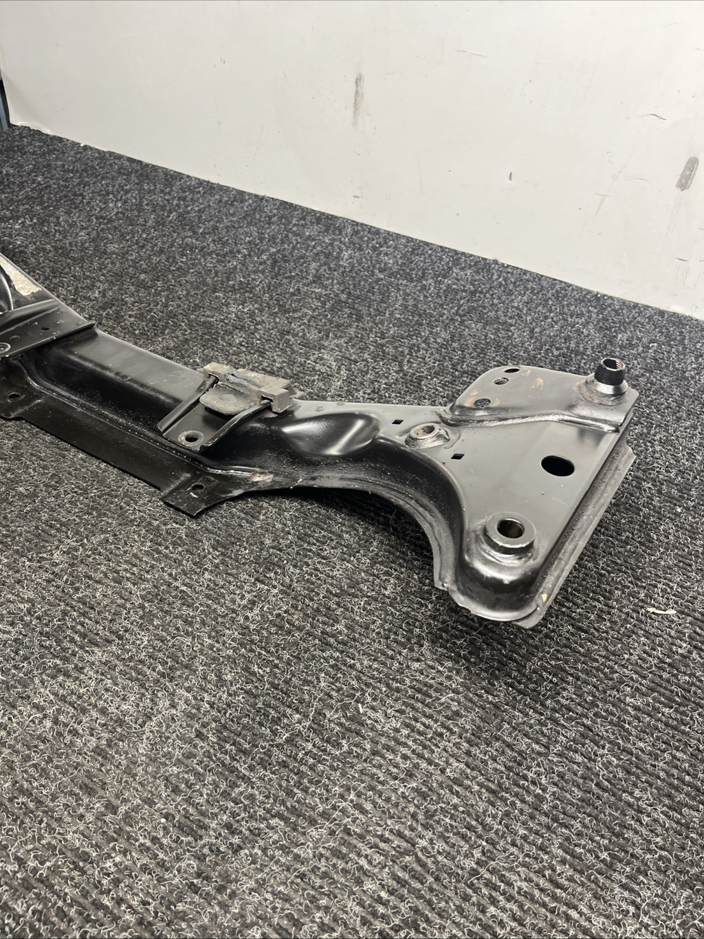 ☑️ 1999-2005 BMW E46 330i 328i 325i engine SUBFRAME CROSS MEMBER cradle OEM