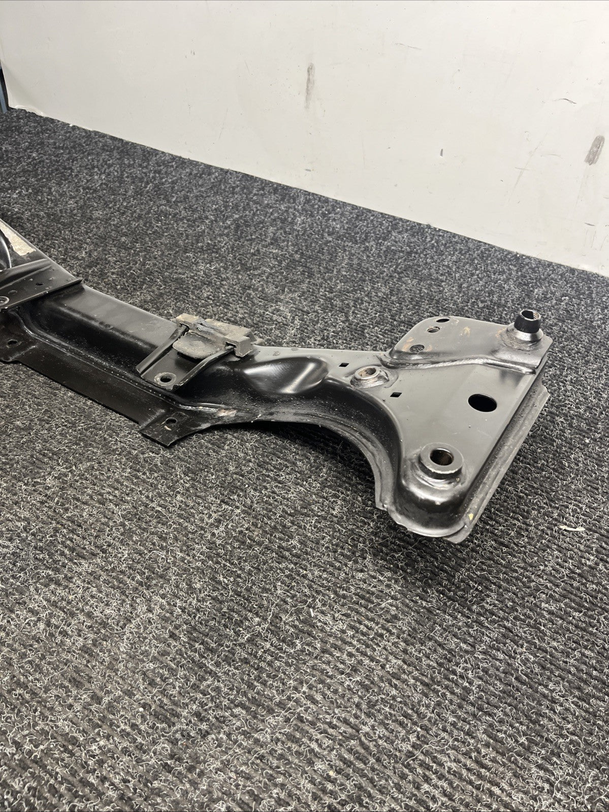 ☑️ 1999-2005 BMW E46 330i 328i 325i engine SUBFRAME CROSS MEMBER cradle OEM