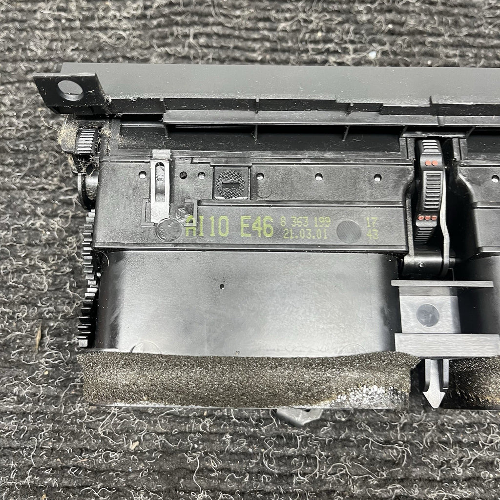 ☑️ 1999-2006 BMW E46 Center Dash Vent Assembly OEM 325 330i 325ci 330ci M3 OEM