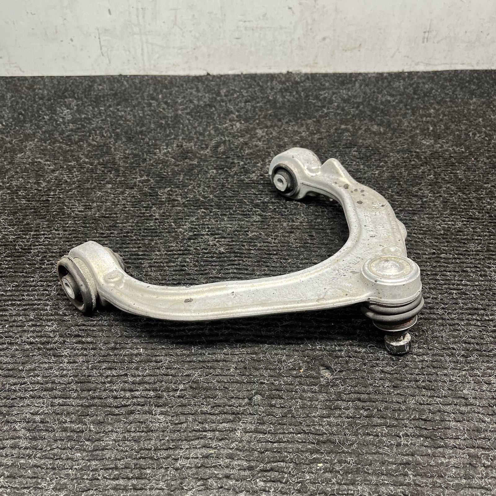 ☑️ 07-13 BMW X5 E70 LCI AWD FRONT RIGHT PASSENGER UPPER CONTROL ARM SUPPORT OEM