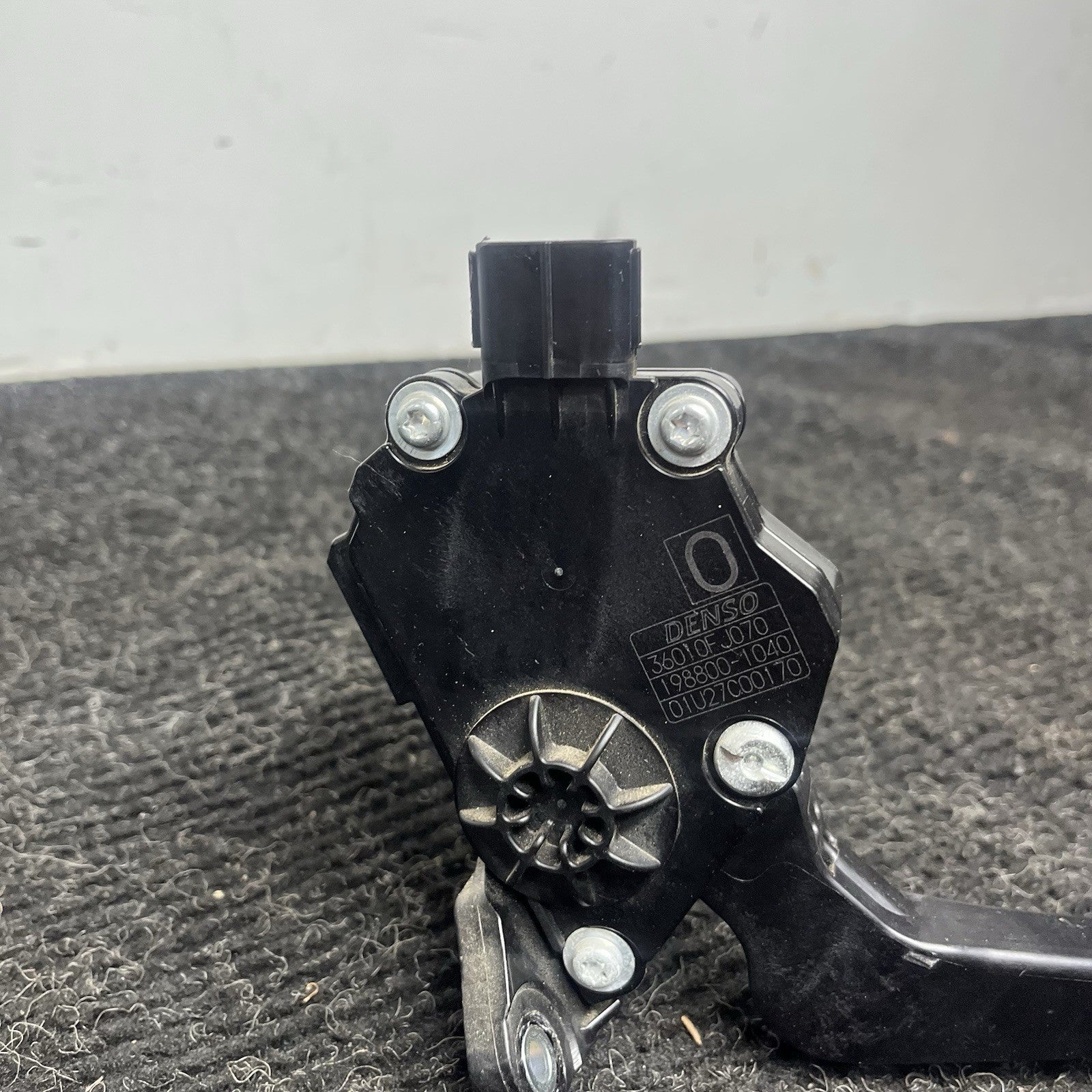 ☑️ 2015-2018 SUBARU WRX Accelerator Gas Pedal Sensor 36010FJ070