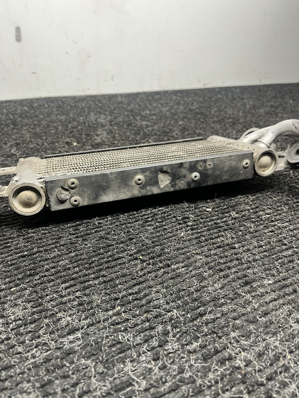 ☑️ 2008-2013 BMW E82 E88 E90 E92 E93 135i 335i N54 Factory Engine Oil Cooler OEM