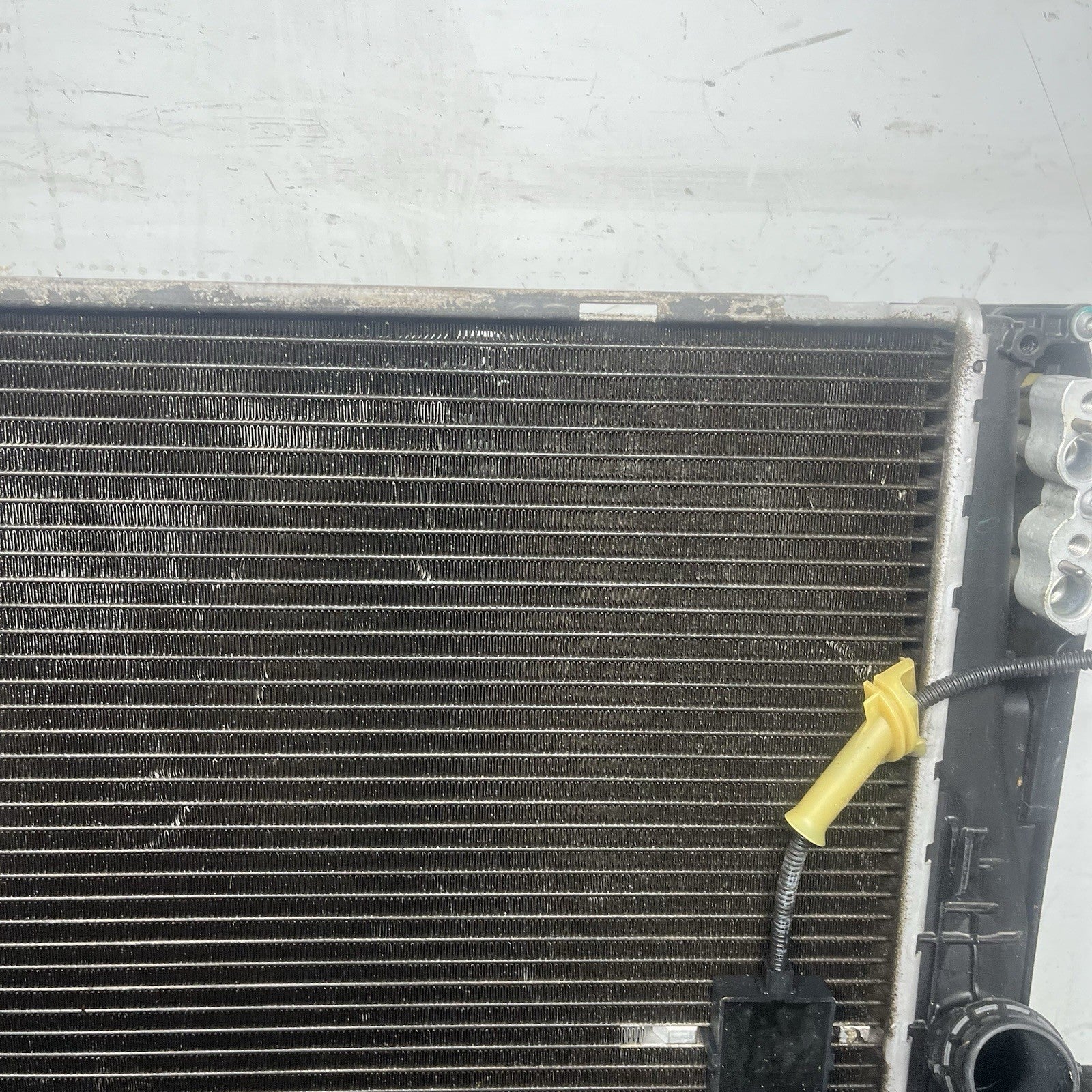 ☑️BMW E93 E92 E90 E82 328I N51 Engine Radiator Ac Condenser Assembly OEM