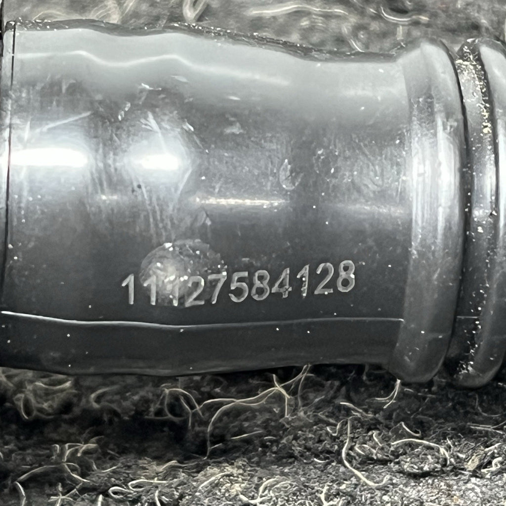 ☑️ 2011-2018 BMW X5 35IX E70 - Crankcase Breather HOSE / VENT TUBE 7584128