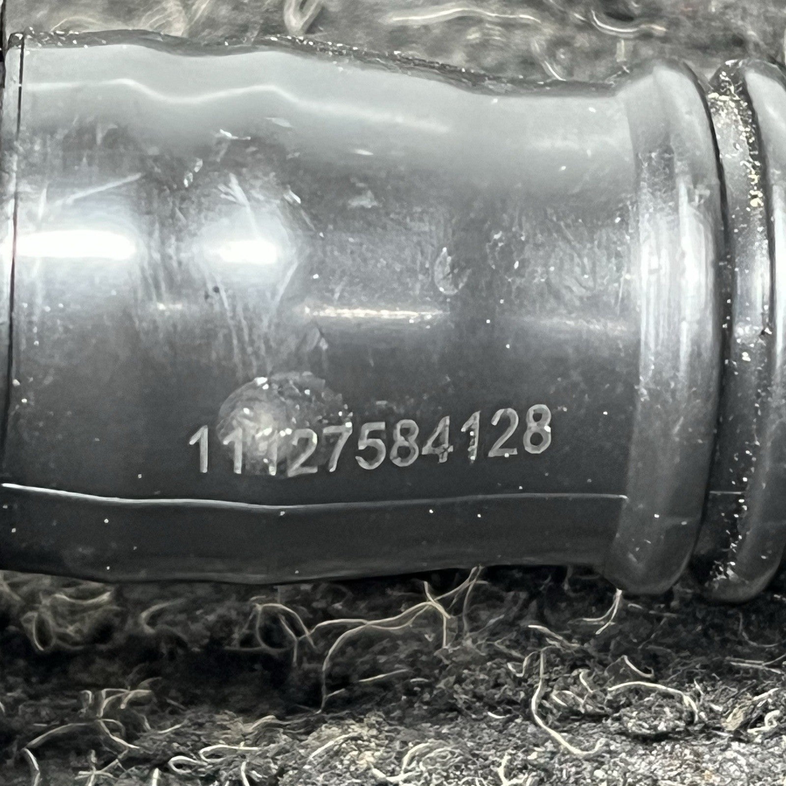☑️ 2011-2018 BMW X5 35IX E70 - Crankcase Breather HOSE / VENT TUBE 7584128