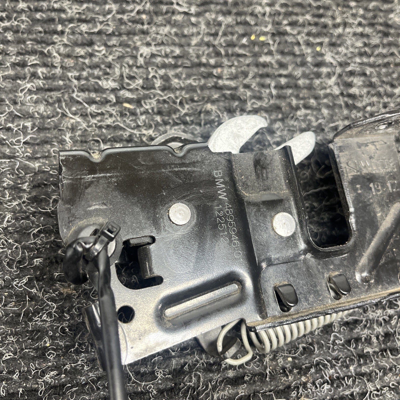 ☑️2012-16 BMW 3 SERIES F30 HOOD LOCK CATCH MECHANISM LEFT DRIVER SIDE 4895946-01