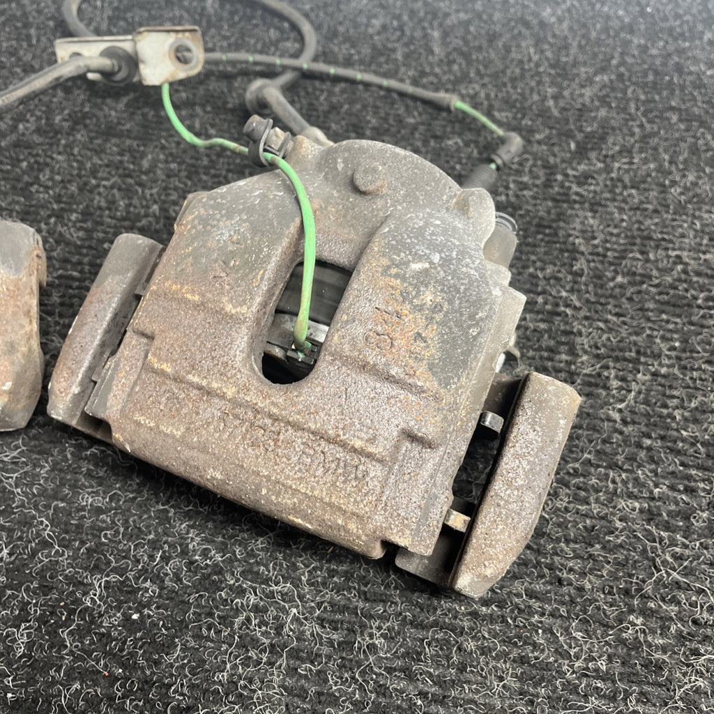 ☑️ 01-06 BMW E46 330i 330Ci RWD FRONT LEFT & RIGHT BRAKE CALIPER SET OEM