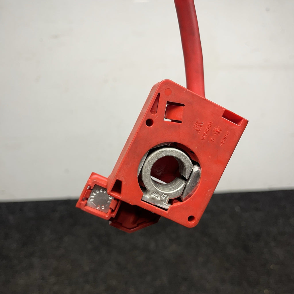 ☑️ 06-13 OEM BMW E82 E90 E92 M3 Battery Plus Pole Terminal Positive Red Cable