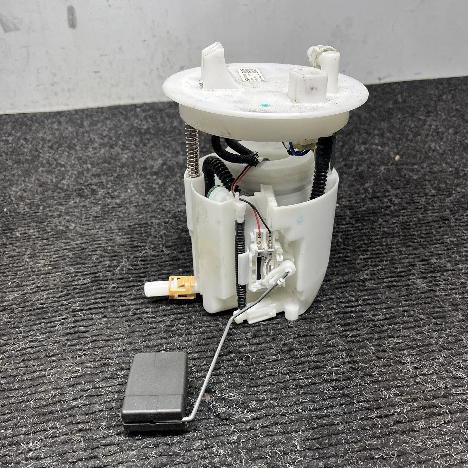 ☑️ 22-25 TOYOTA GR86 2.4L GAS TANK FUEL PUMP SENDING UNIT 42021CC000 OEM