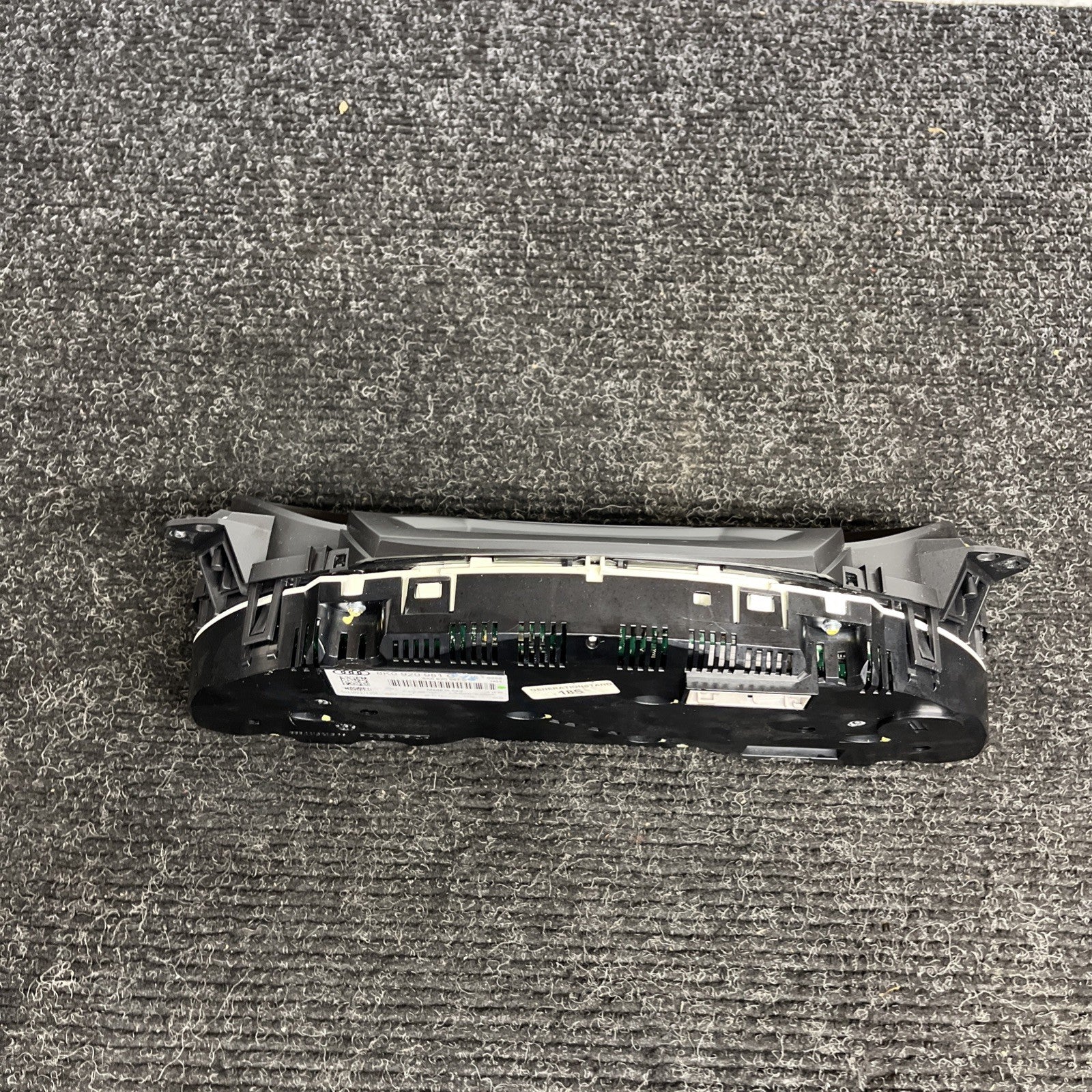 ☑️ 2013-2016 AUDI A4 OEM 109k  INSTRUMENT GAUGE CLUSTER 8K0920983A
