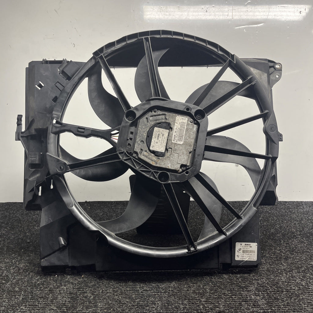 ☑️ 07-13 OEM BMW E88 E90 E92 N54 N55 Engine Radiator Cooling Auxiliary Fan 600W
