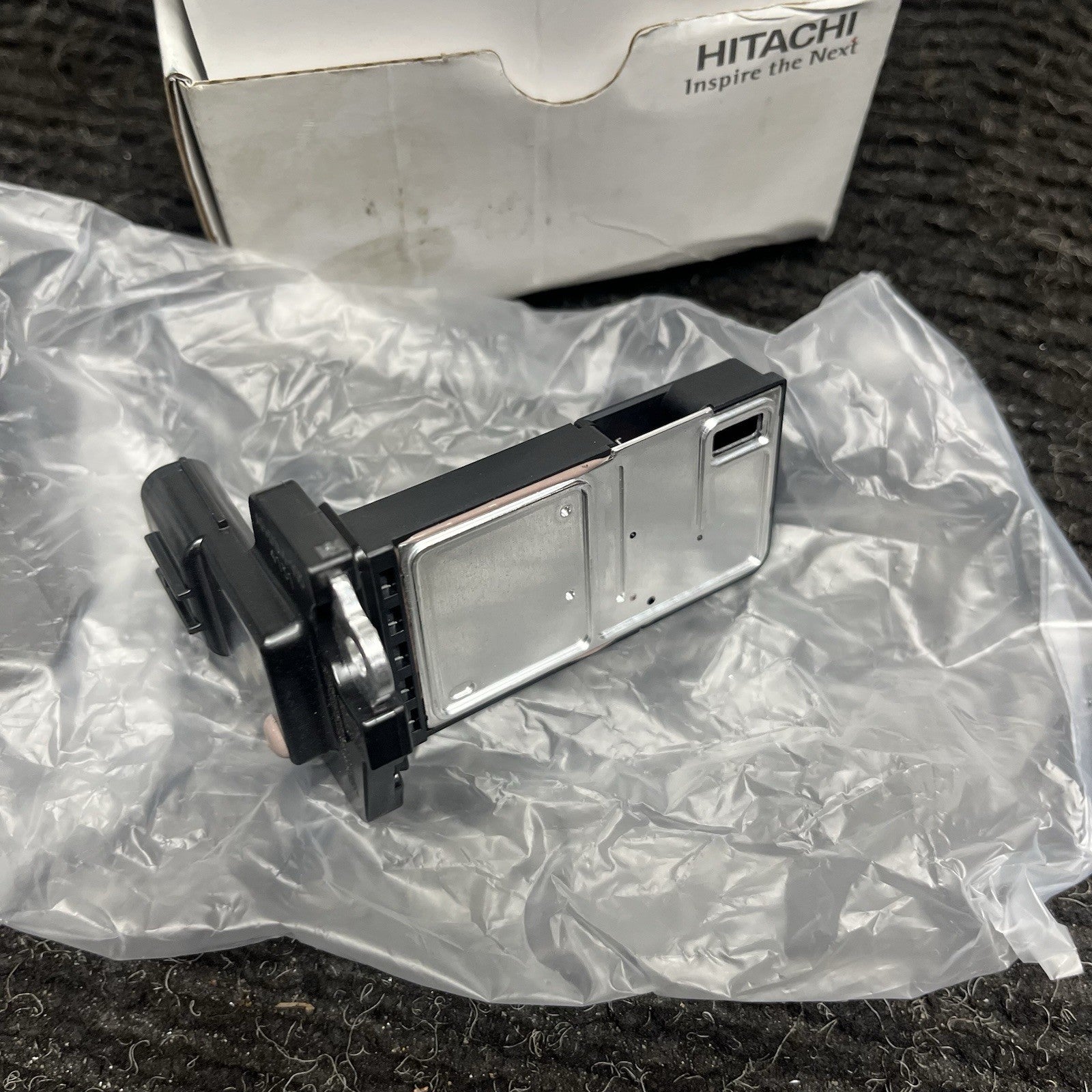 ☑️ Mass Air Flow Sensor Hitachi MAF0124