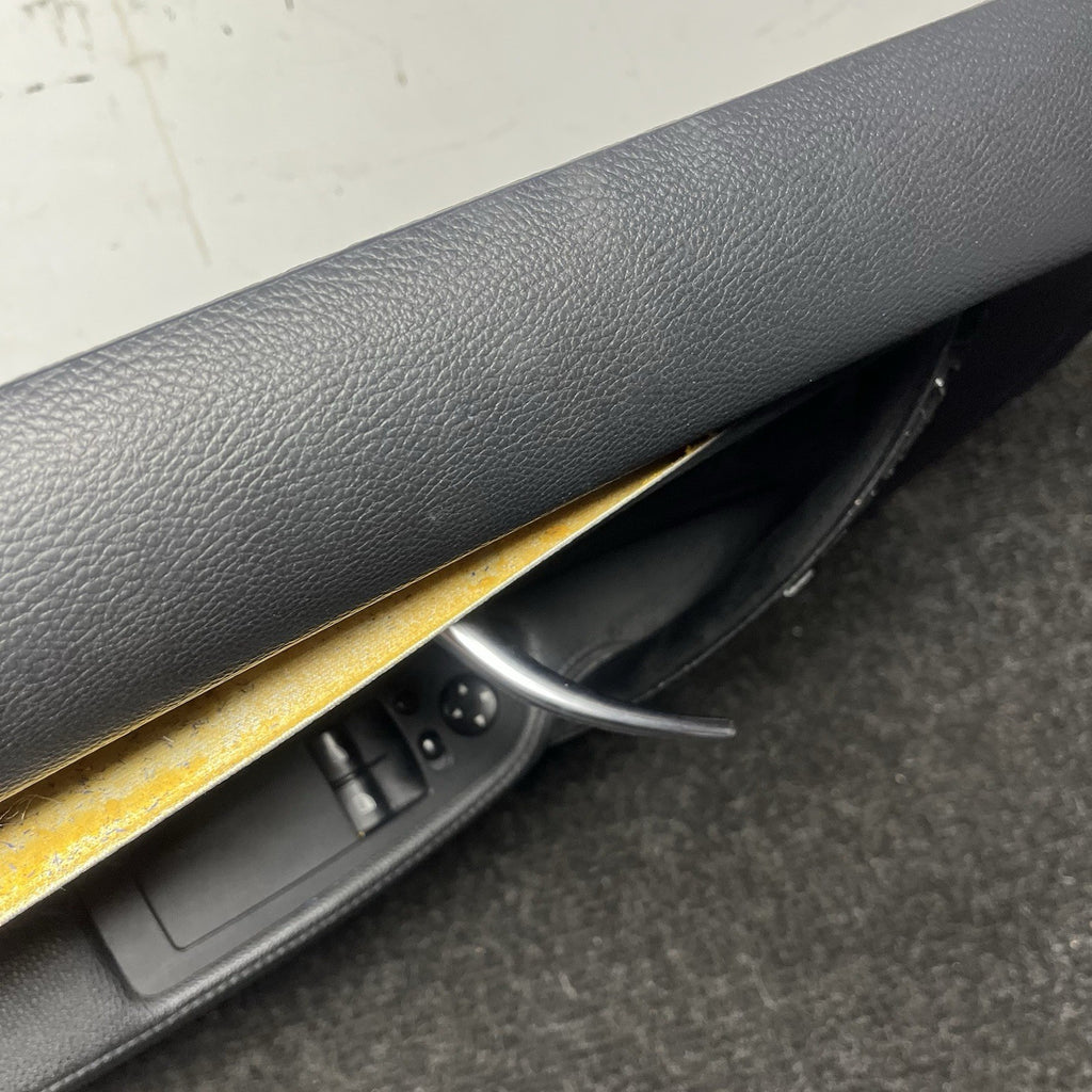 ☑️ 08-13 BMW E88 E82 135i 128i Front Driver Door Card Panel Vinyl Black