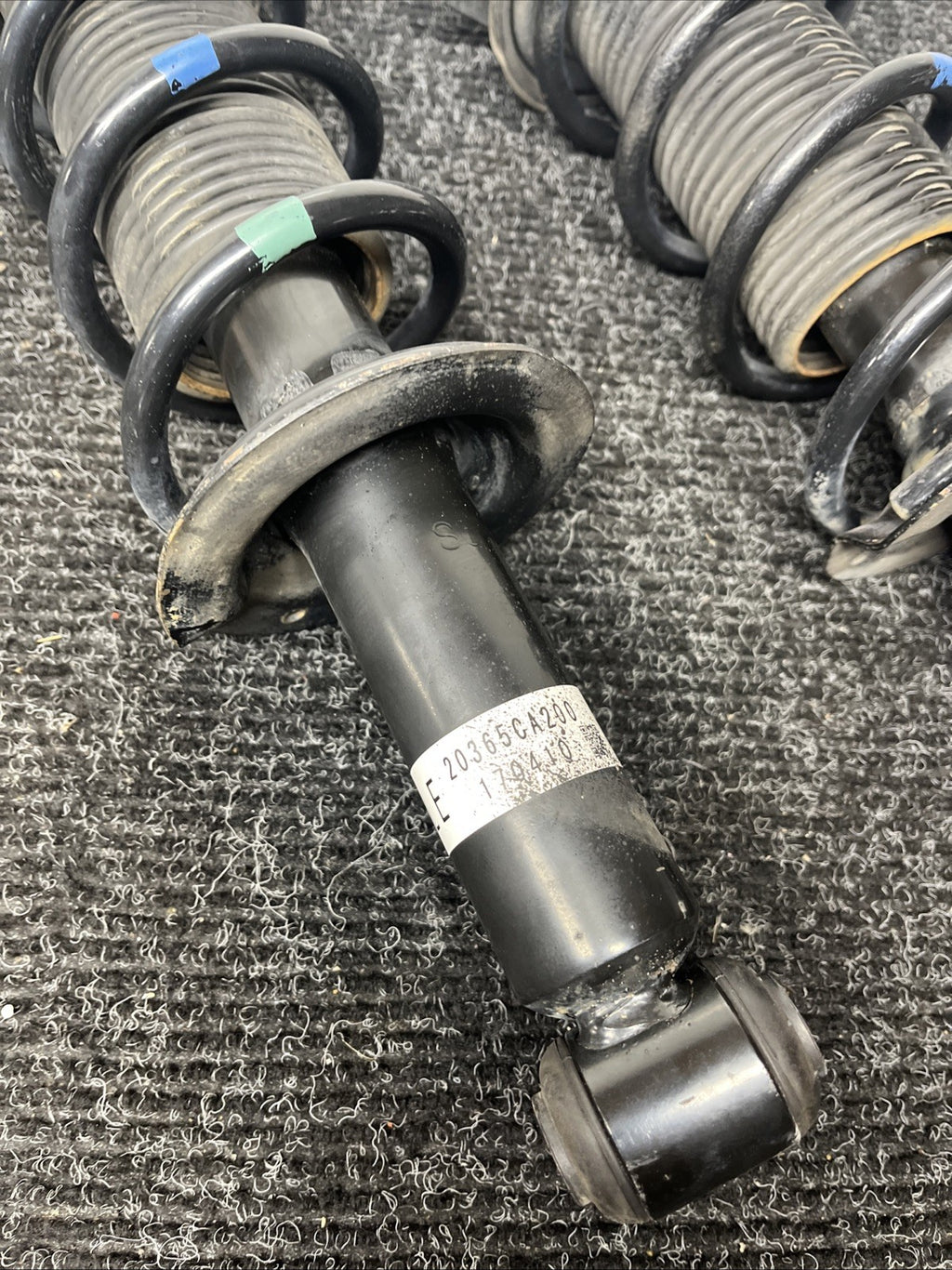 ☑️ OEM Rear Springs/Struts Suspension Subaru BRZ Toyota 86 Scion FRS