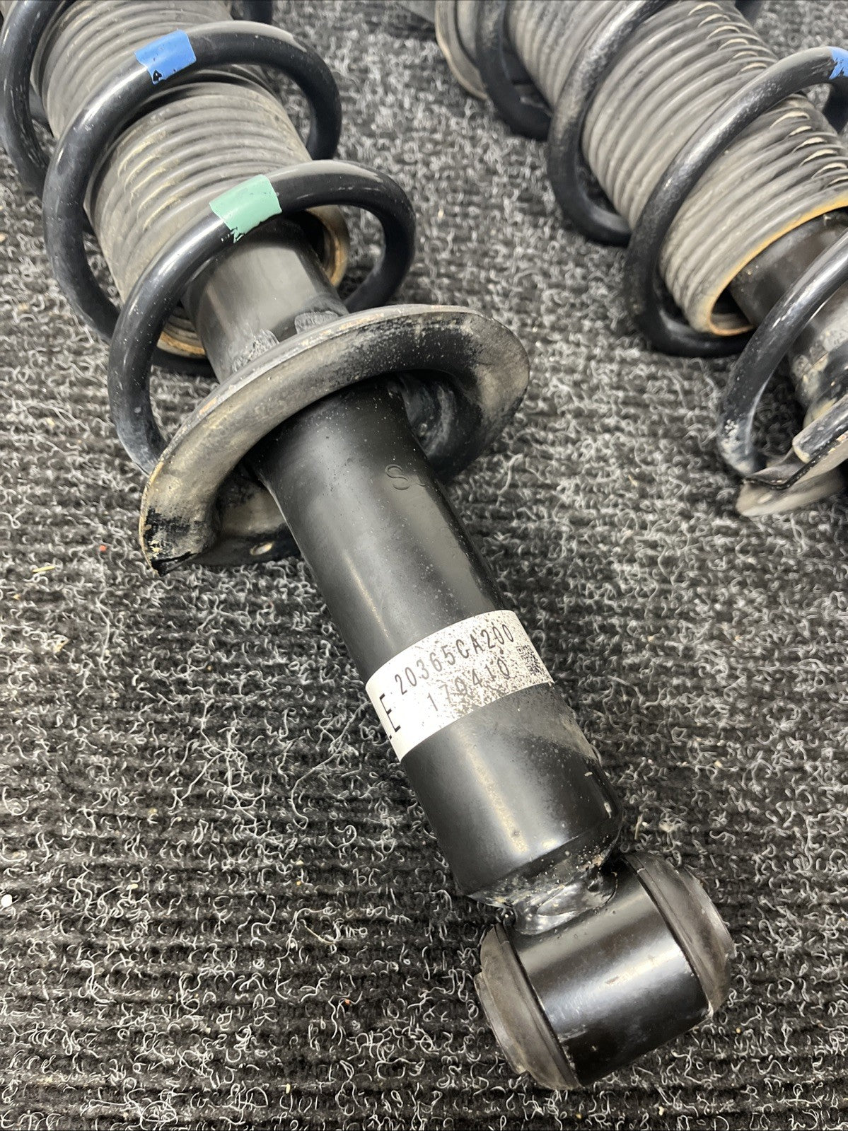 ☑️ OEM Rear Springs/Struts Suspension Subaru BRZ Toyota 86 Scion FRS