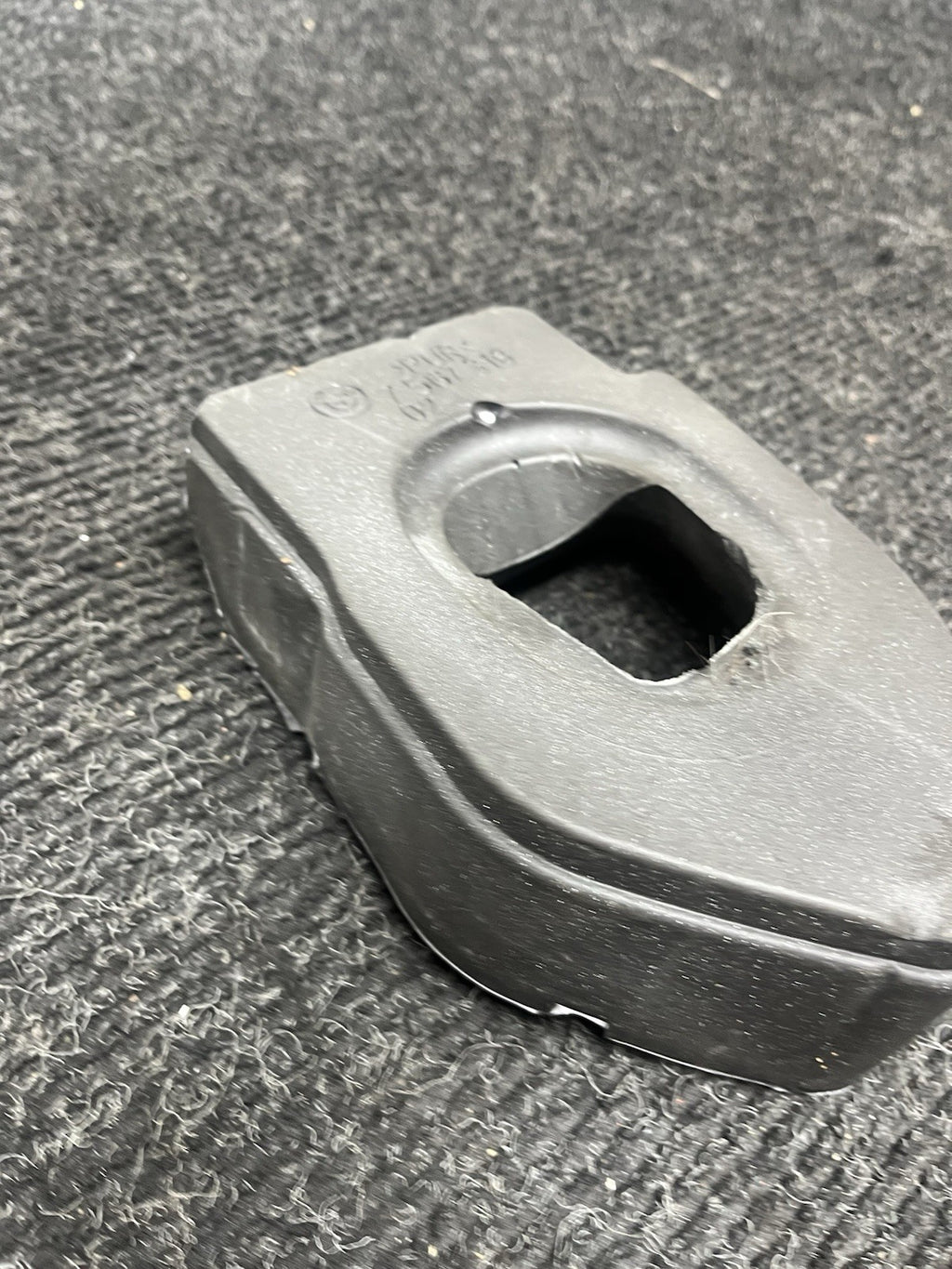 ☑️ 07-13 OEM BMW E90 E92 E93 335 M3 N54 N55 S65 MT Shifter Insert Foam Cover