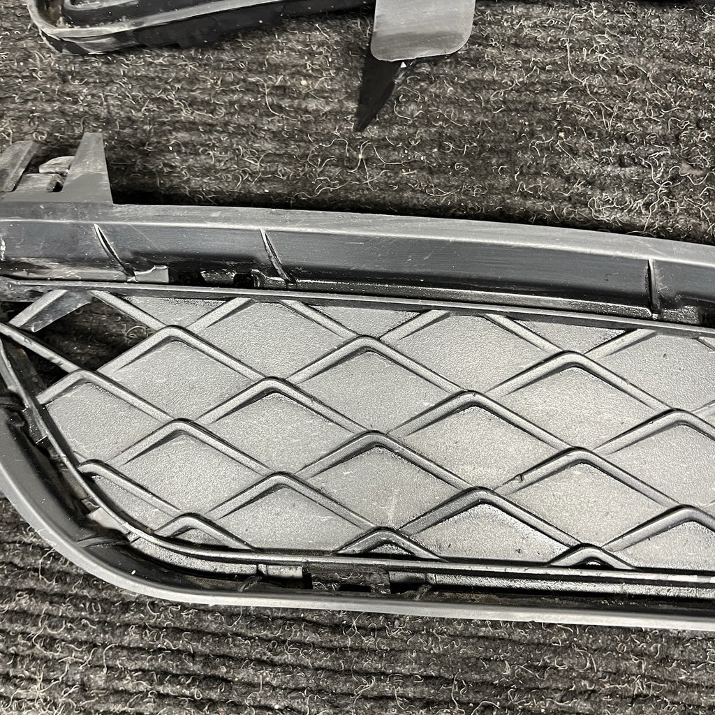 ☑️ 11-14 BMW X3 F25 FRONT LEFT & RIGHT LOWER BUMPER GRILLE TRIM SET 2 (FOR PDC)