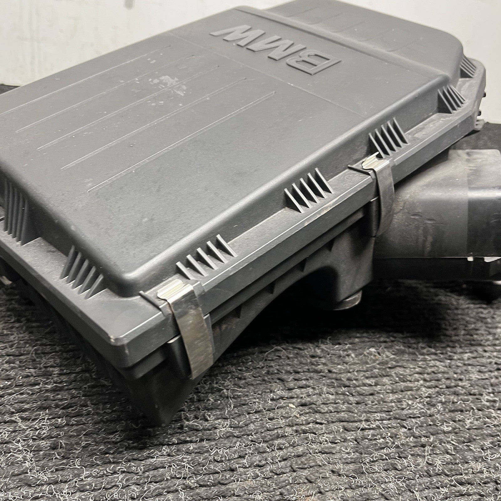☑️ 07-13 OEM BMW E82 E88 E90 E92 E93 335 N54 AirBox Air Box Filter Housing