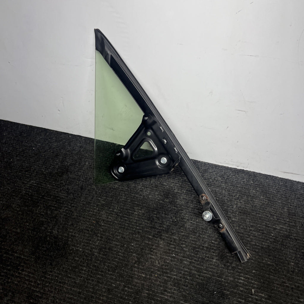 ☑️ 2013-2019 FRS 86 BRZ FRONT RIGHT PASS SIDE DOOR WINDOW CORNER GLASS OEM