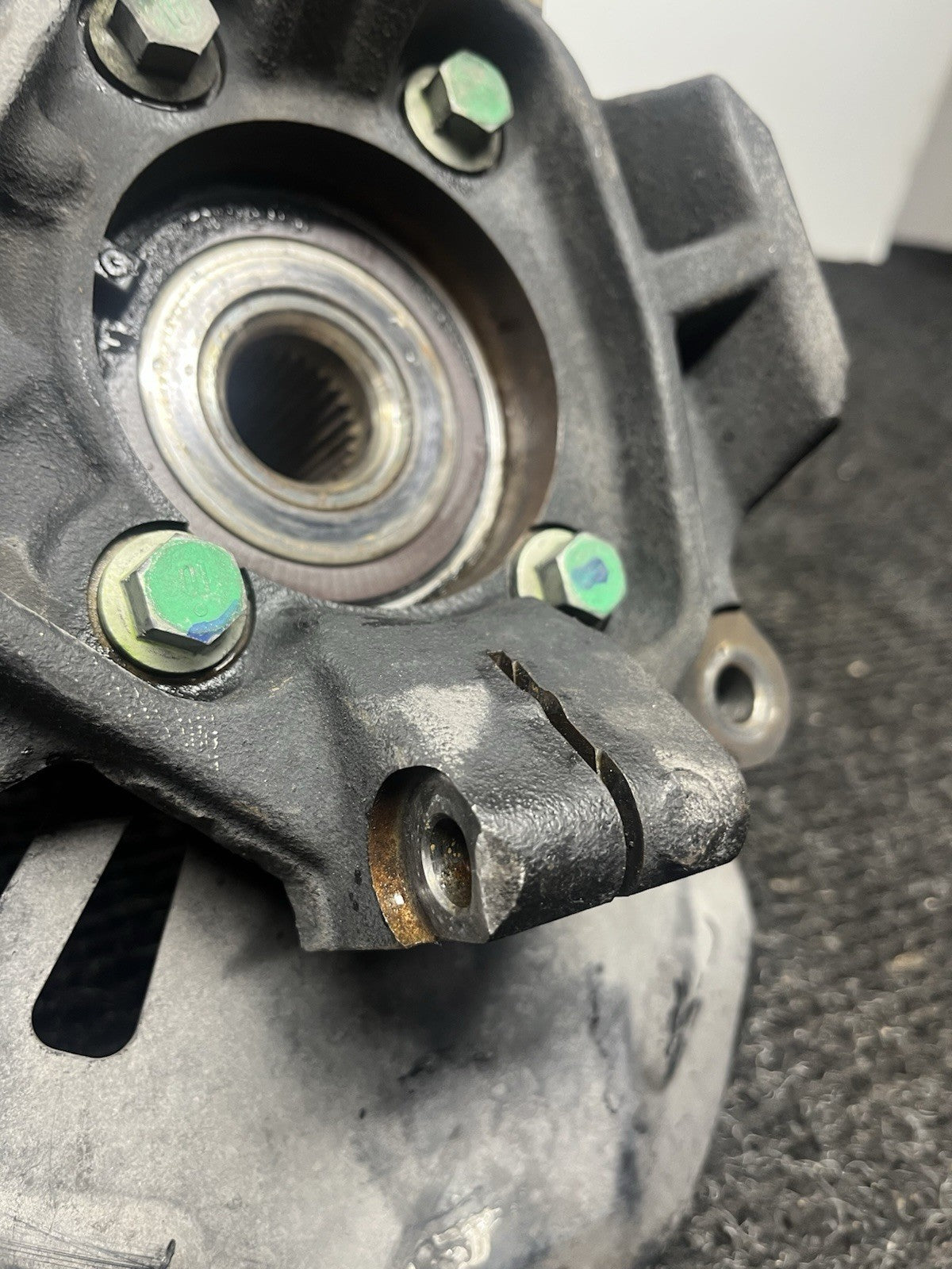☑️ 2015-2021 SUBARU WRX STI FRONT SUSPENSION RIGHT SIDE SPINDLE KNUCKLE HUB OEM