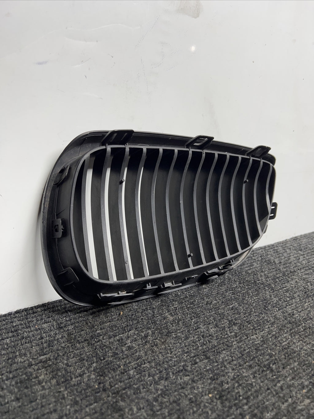 Front Hood Grille Right Passenger Side For BMW OEM# 51137157278 E92 E93 Chrome