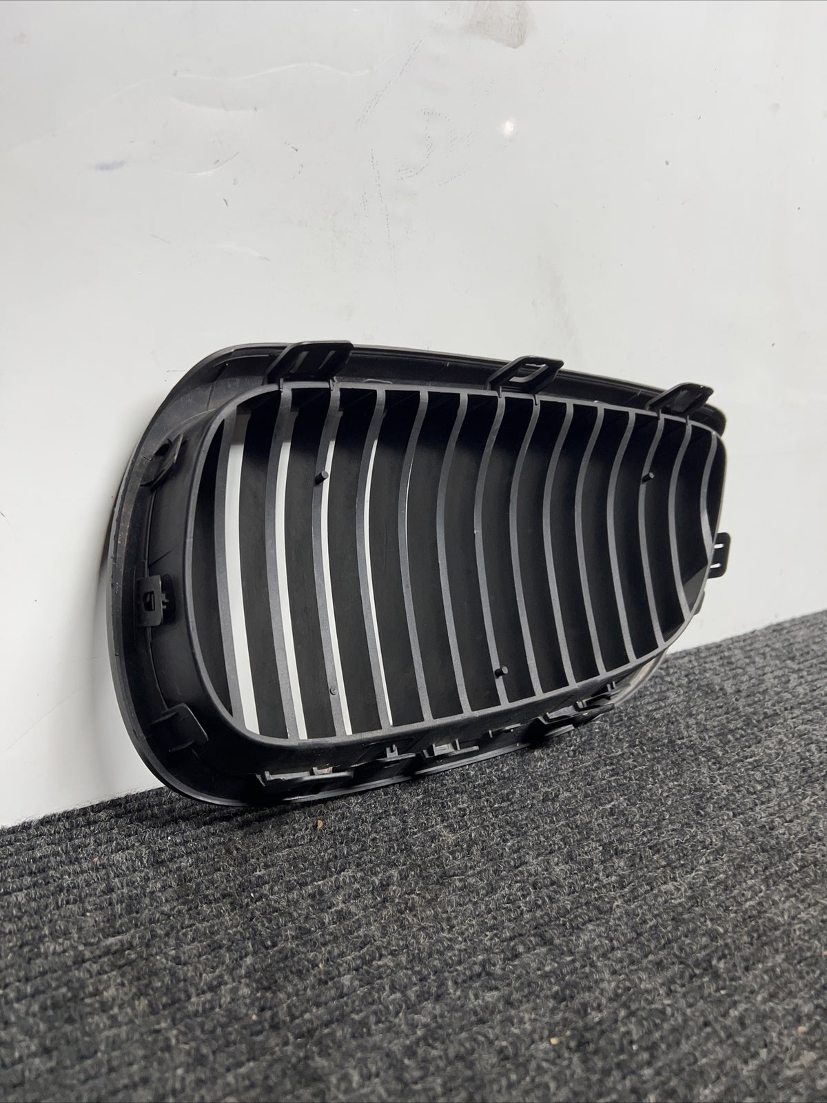 Front Hood Grille Right Passenger Side For BMW OEM# 51137157278 E92 E93 Chrome