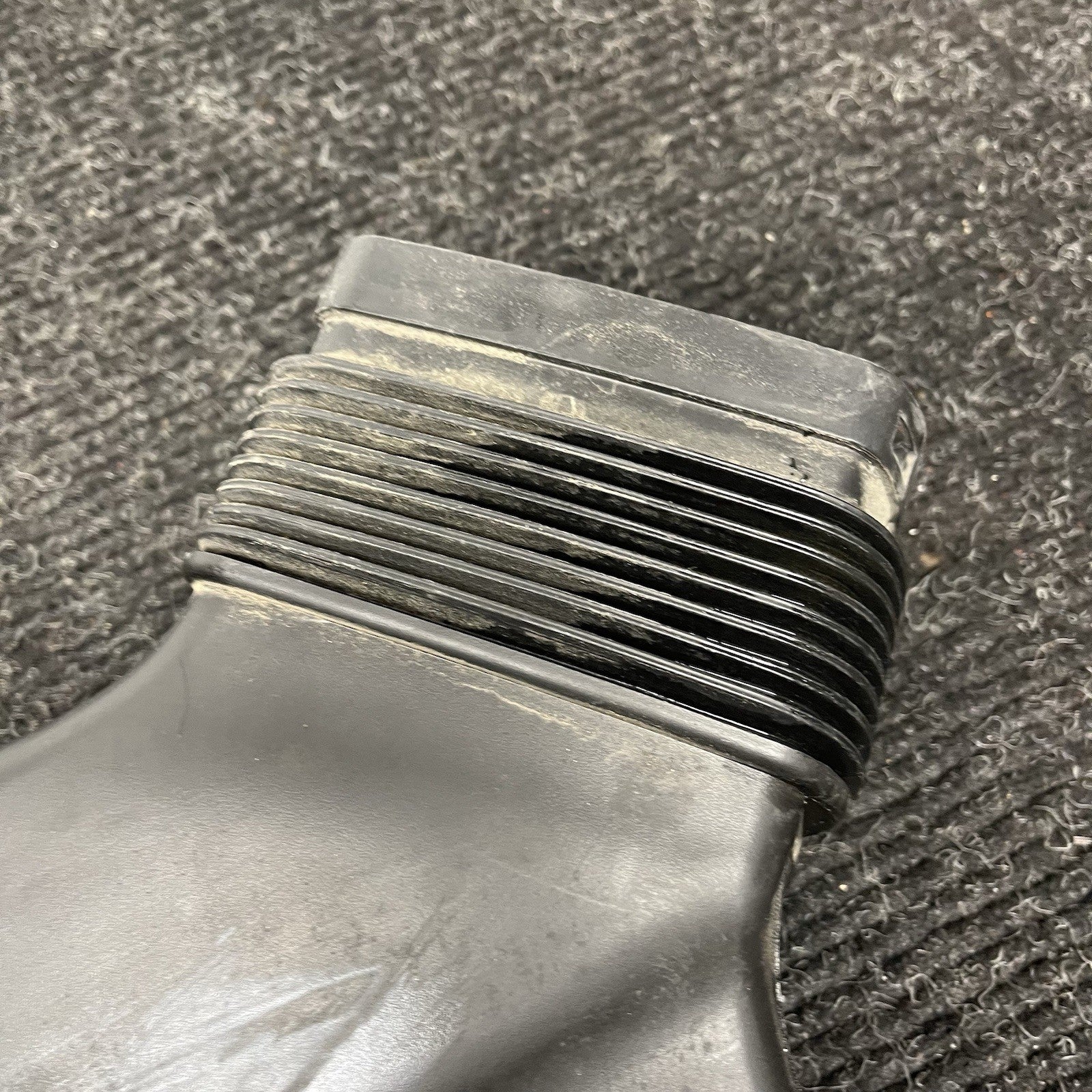 ☑️ 07-13 OEM BMW E90 E92 E93 335 Front Inlet Intake Tube Pipe Air Duct N54 OEM