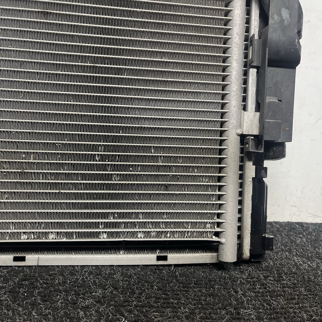 ☑️ BMW 330i 325i 323i E46 Engine Cooling Radiator 3.0L 6 Cylinder Fits 2001-2006