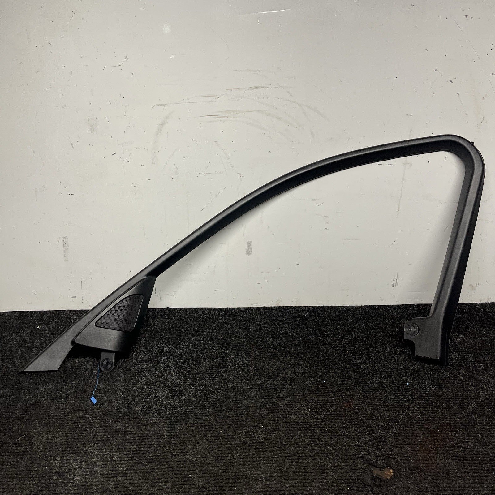 ☑️ 2012-2015 BMW 320i F30 Front Passenger Door Window Frame Trim 7259384 OEM
