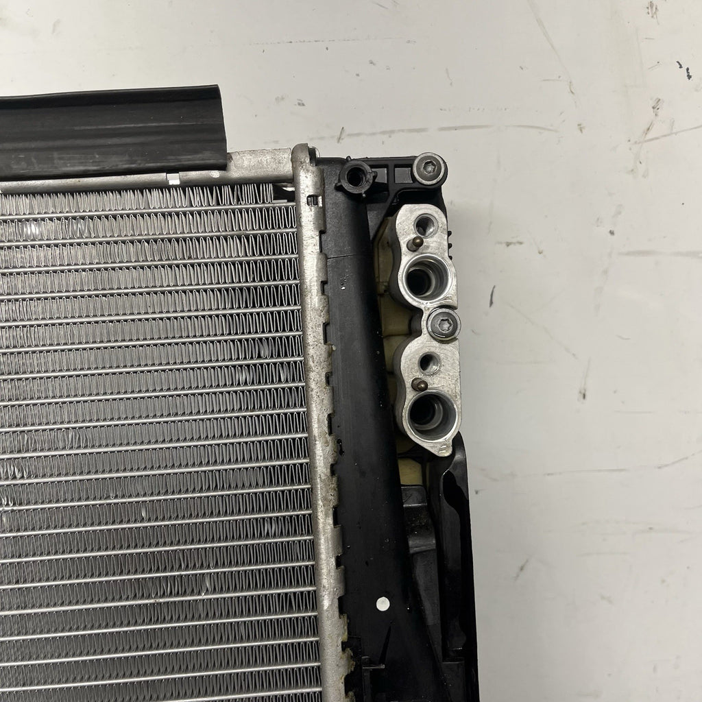 ☑️ BMW E88 E90 E92 135 335 N54 N55 Radiator Cooling Fan Assembly OEM