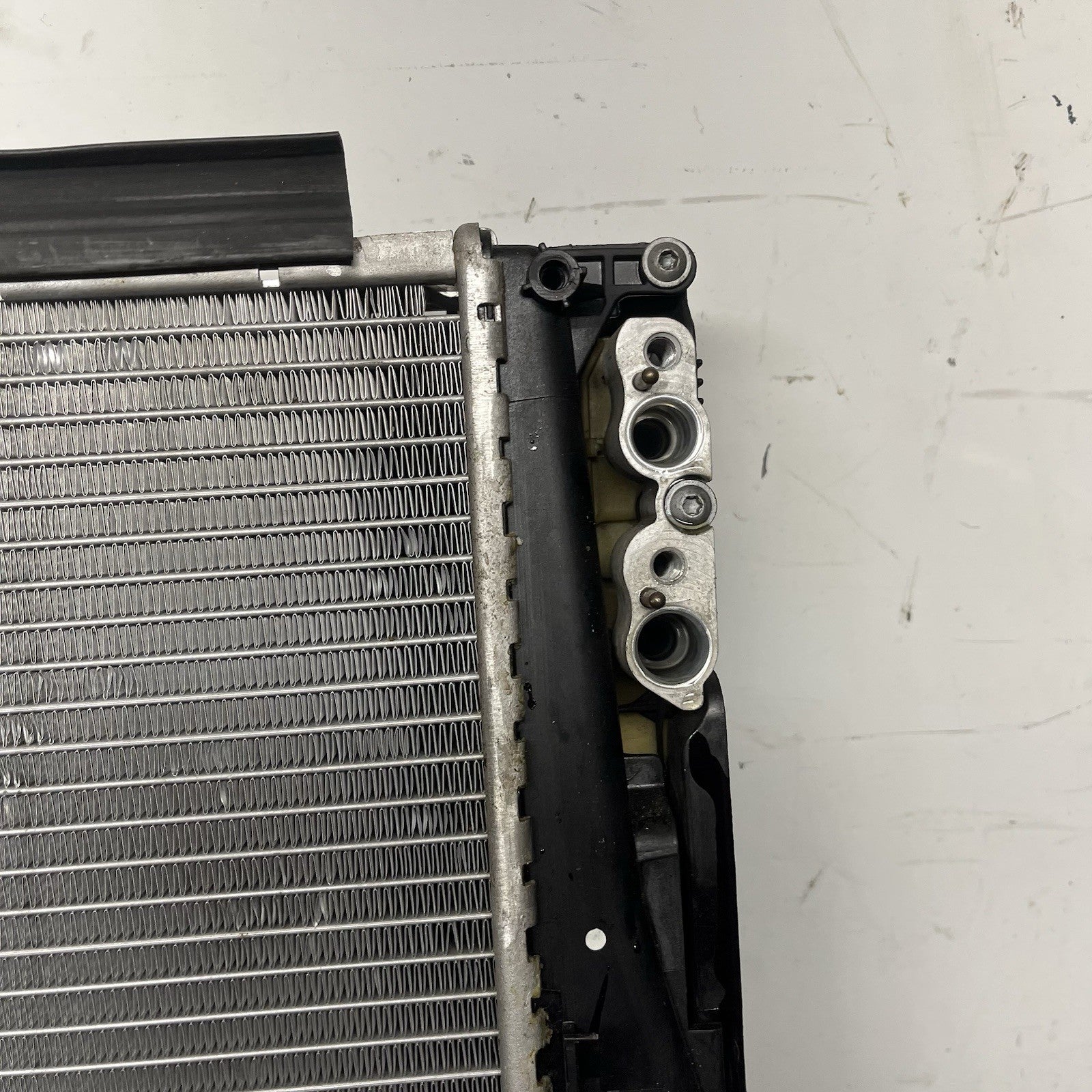 ☑️ BMW E88 E90 E92 135 335 N54 N55 Radiator Cooling Fan Assembly OEM