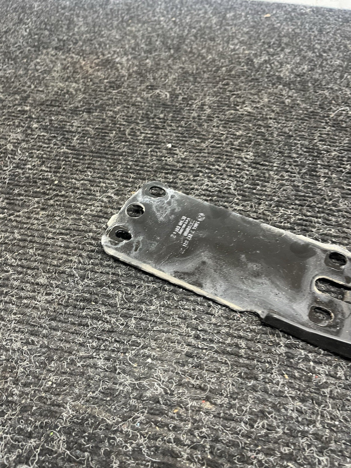 ☑️ OEM BMW E82 E88 E90 E92 E93 335 M3 Radiator Support Left Plate Bracket Mount