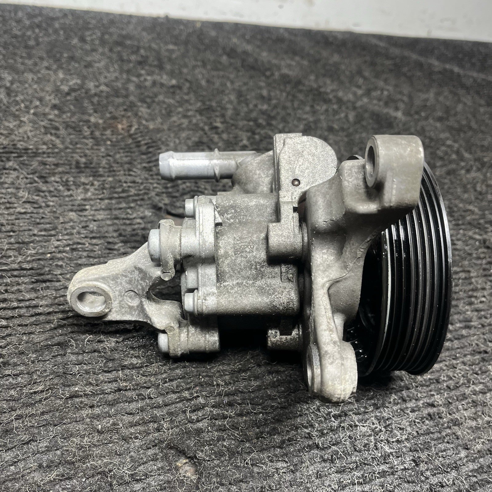 ☑️ 07-10 BMW E82 E88 E90 E92 E93 135i 335i N54 Hydraulic Power Steering Pump OEM