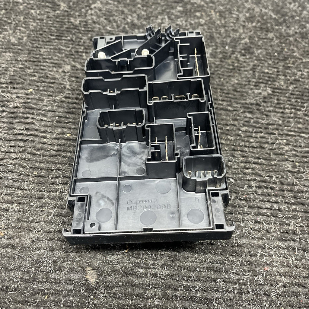 ☑️ 2008-2014 Subaru Impreza WRX STI Engine Bay Fuse Box Relay Box OEM 82241FG050