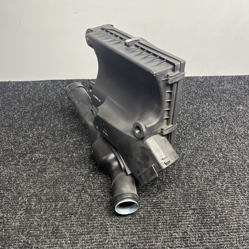 ☑️ 08-13 BMW 128i 135i E82 E88 AIR FILTER CLEANER INTAKE BOX OEM