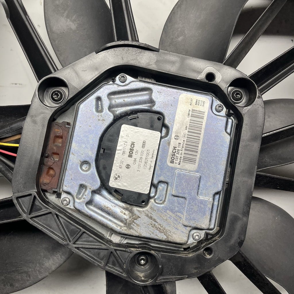☑️ 07-13 OEM BMW E88 E90 E92 N54 N55 Engine Radiator Cooling Auxiliary Fan 600W