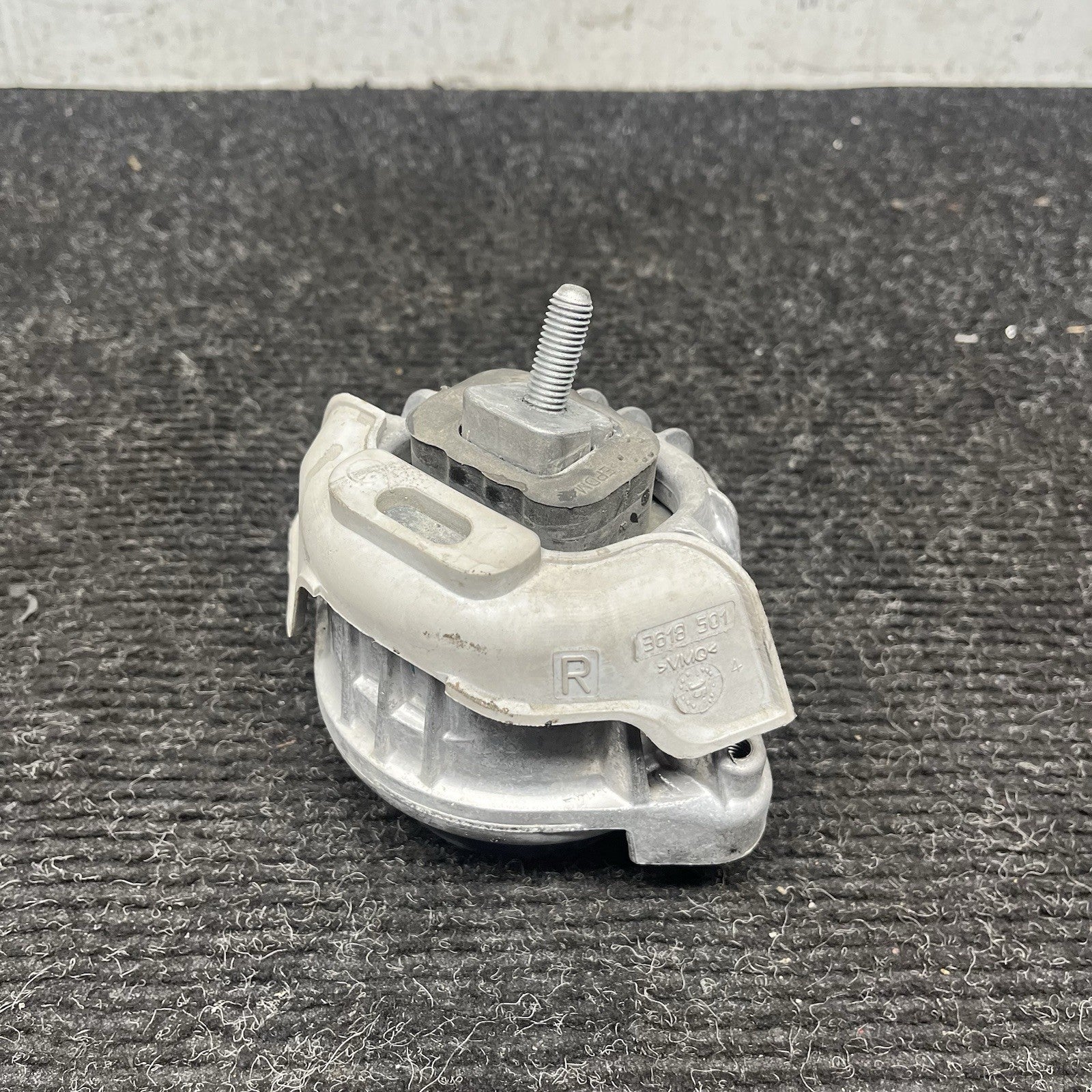 ☑️ OEM 2007-2013 BMW 328i 335i E90 E92 E93 Driver Engine Mount OEM