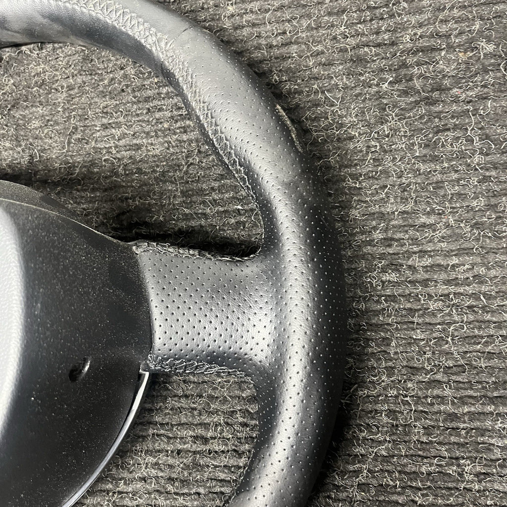 ☑️ 2013-2016 SCION FRS Subaru BRZ OEM Steering Wheel Red Stitched