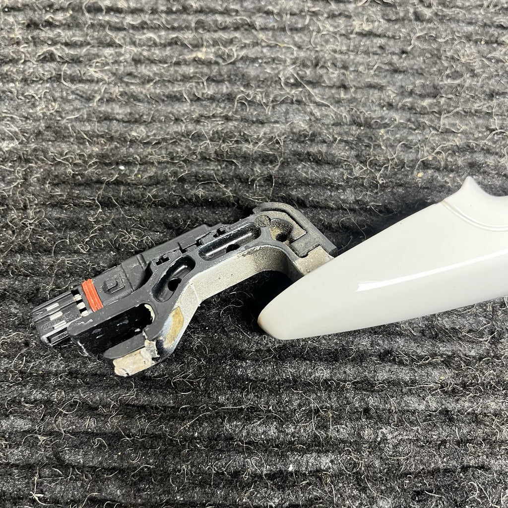 ☑️ 08-10 BMW 135i E82 Front Left Driver Exterior Comfort Door Handle White OEM